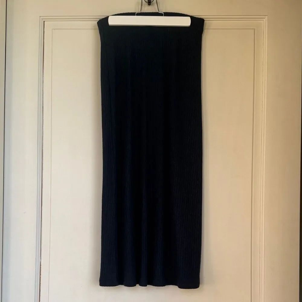 Vince Dark Blue Ribbed Sweater Maxi Skirt